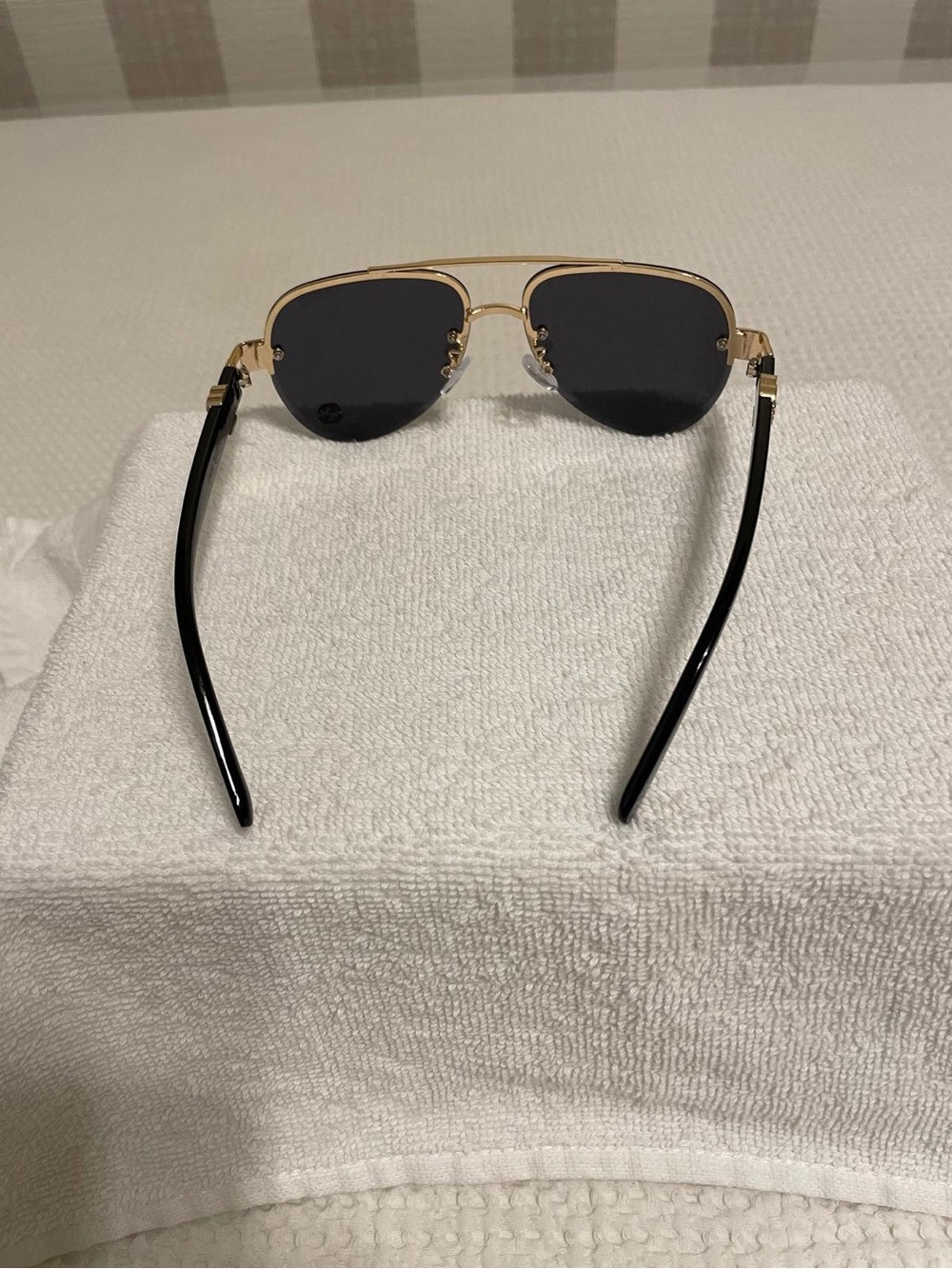 Men's Gold Frame Sunglasses with Black Temples